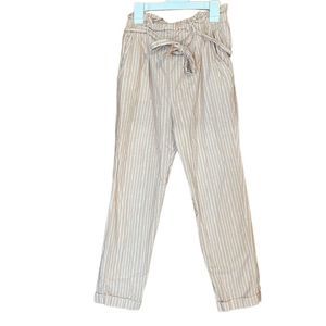 •SIENNA SKY•PINK/WHITE STRIPED PAPER BAG TROUSER PANT IN SIZE SMALL(worn once)